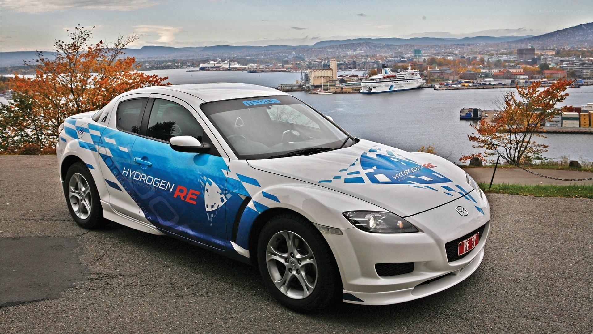 Mazda RX-8 Hydrogen RE car