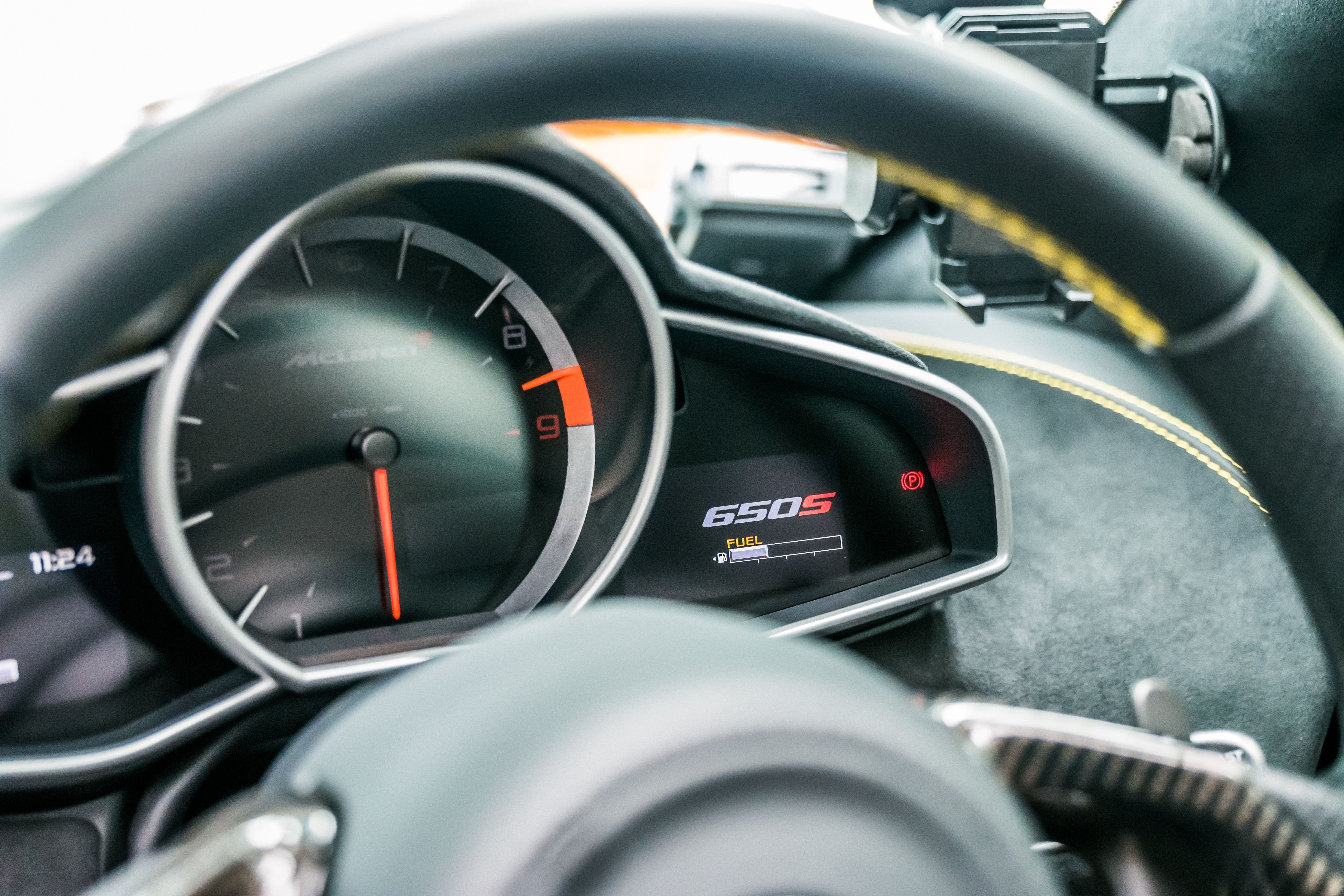 McLaren 650S dashboard