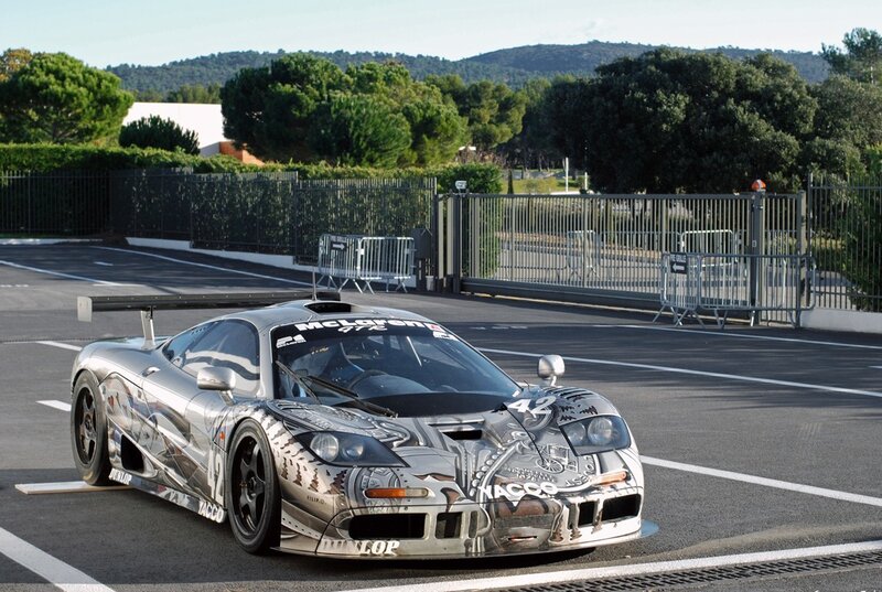 McLaren F1 GTR on a racetrack