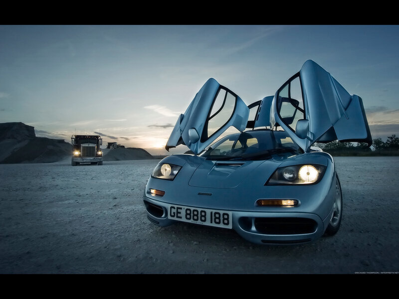 McLaren F1 with doors open