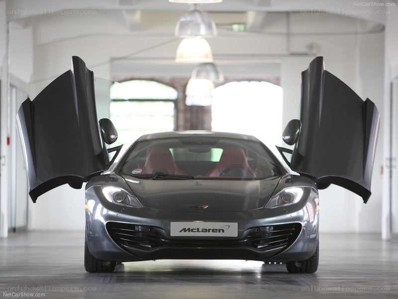 McLaren MP4-12C with doors open