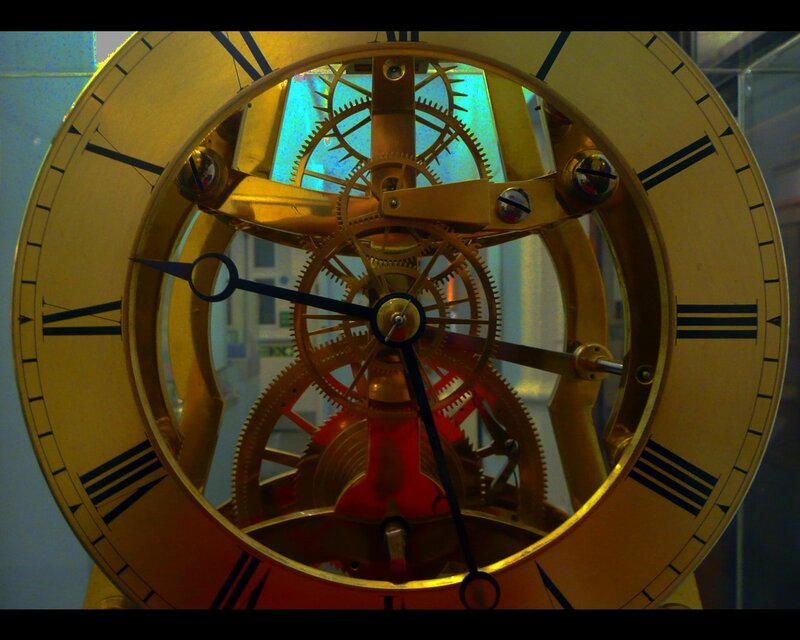 Mechanical Clock Face — Gold