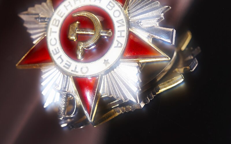 Medal with Hammer and Sickle — Red, Dramatic, Photograph, Hammer and Sickle, Star