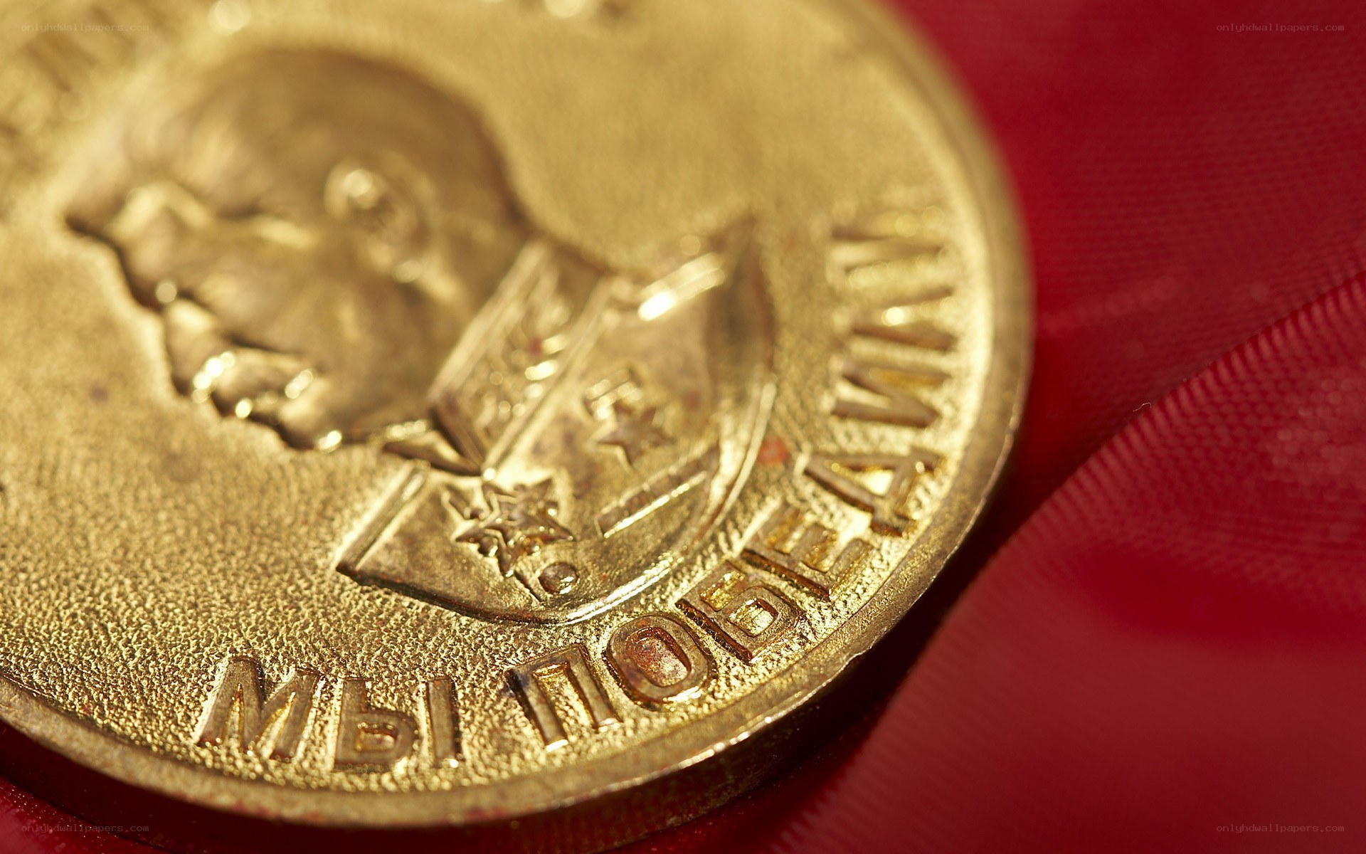 Medal with Soviet-era design