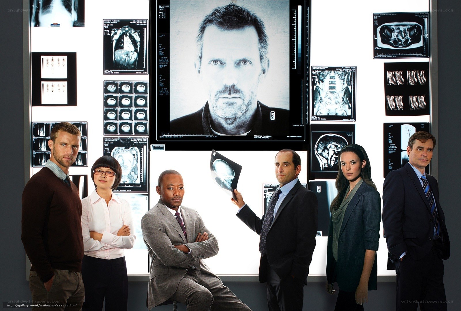 medical team with x-ray images