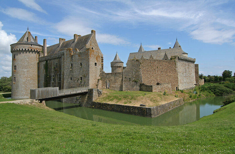 Medieval Castle with Moat — Green