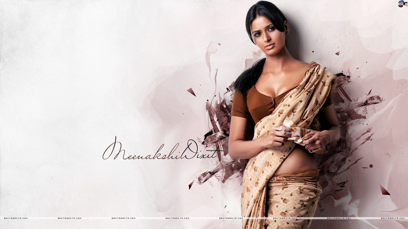 Meenakshi Dixit in saree