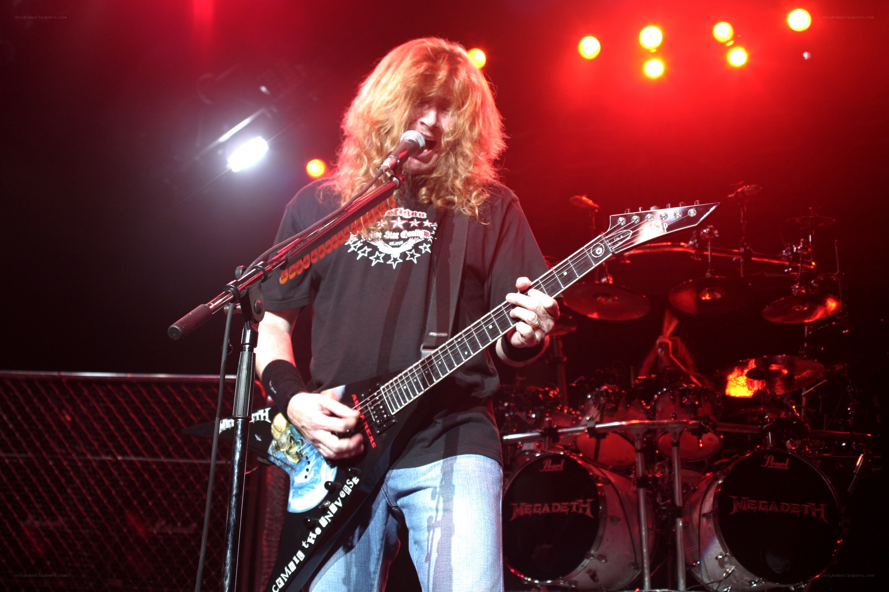 Megadeth guitarist performing live