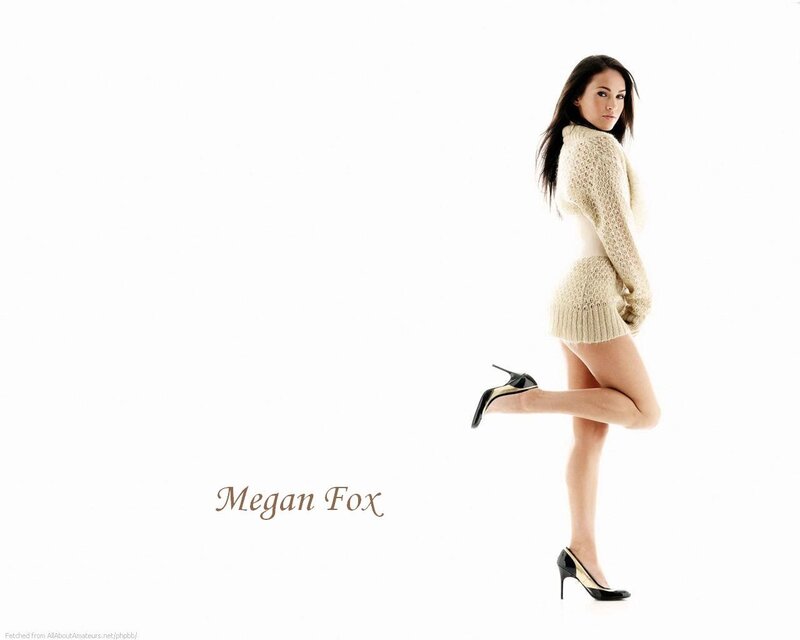 Megan Fox in a knit outfit