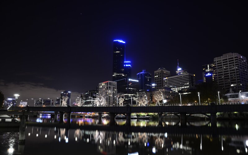 Melbourne City Skyline — Black, Calm