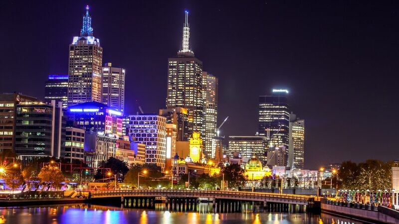 Melbourne City Skyline — Black, Dramatic