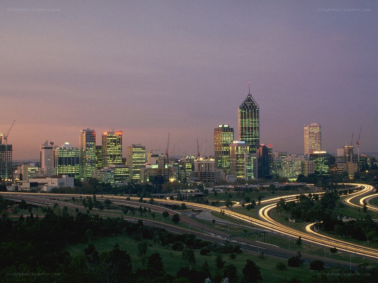 Melbourne skyline at dusk
