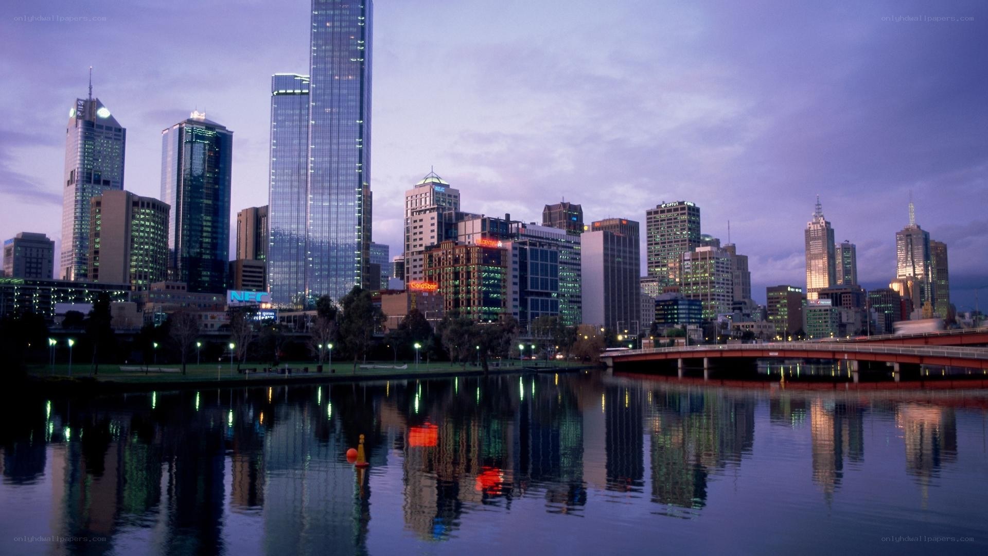 Melbourne skyline at dusk