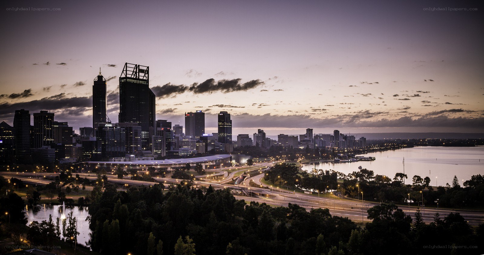 Melbourne skyline at dusk