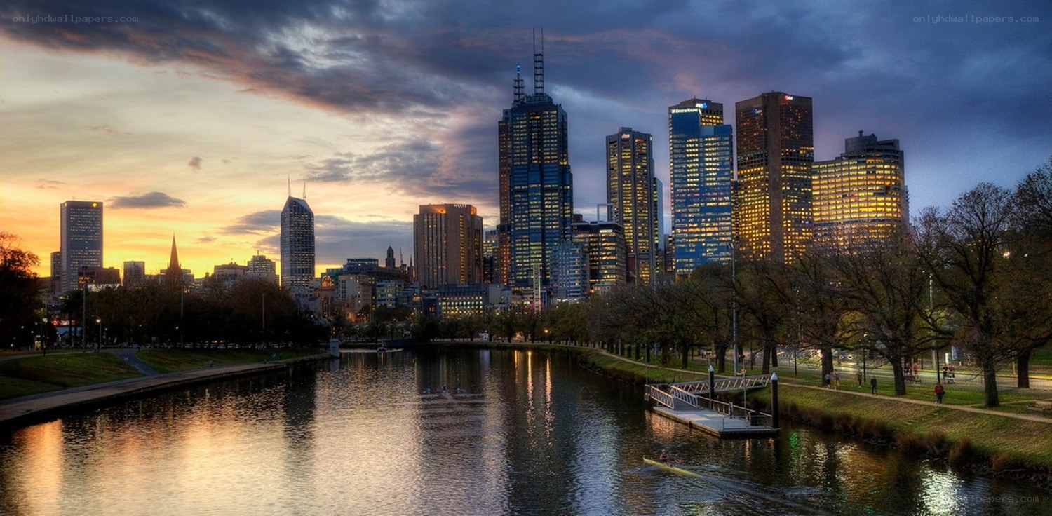 Melbourne skyline at dusk