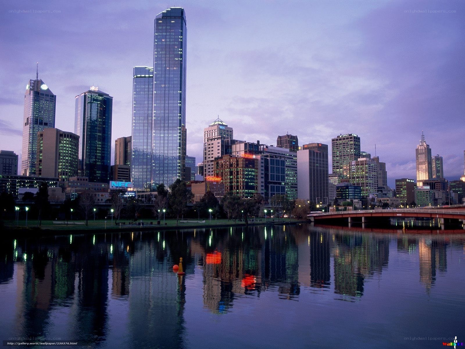 Melbourne skyline at dusk