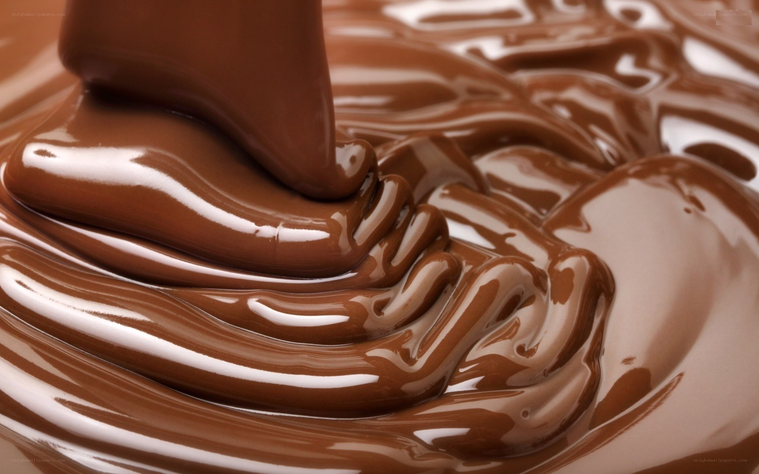 melting chocolate pouring