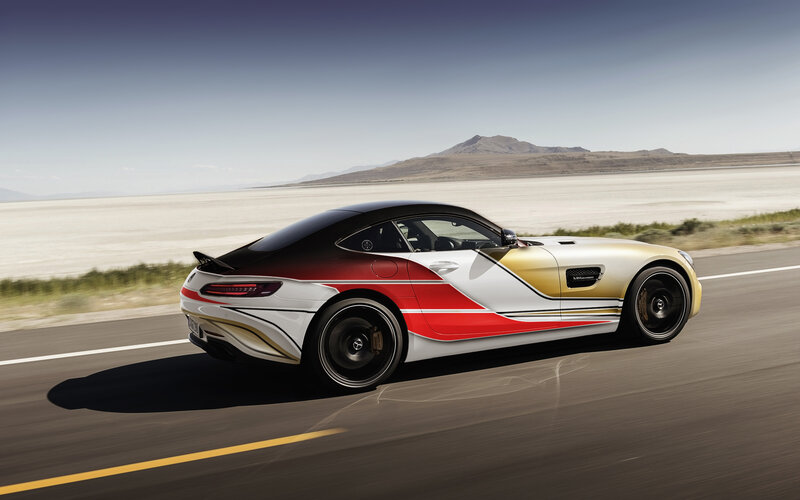 Mercedes-AMG GT R on desert road