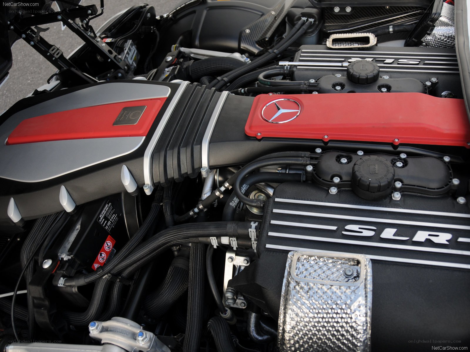Mercedes-AMG SLR engine