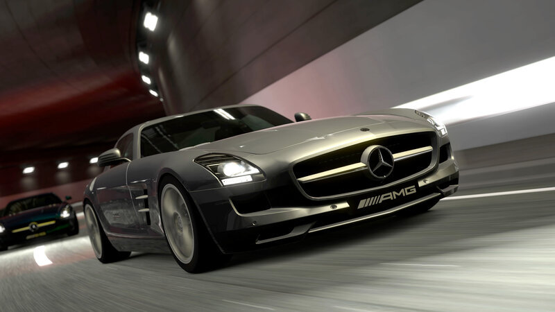 Mercedes-AMG SLS in tunnel