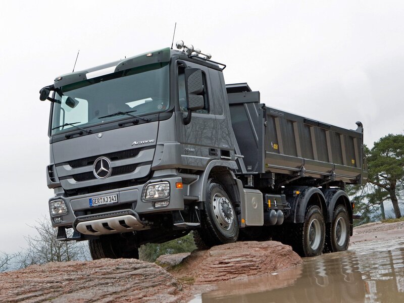 Mercedes-Benz Actros dump truck