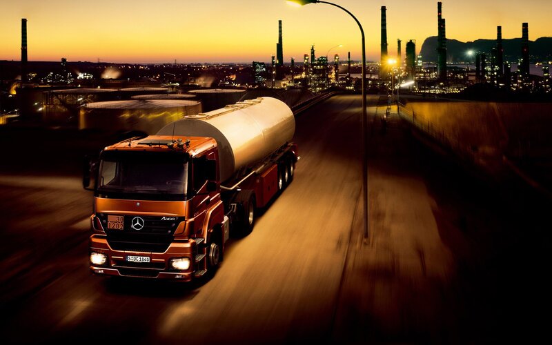 Mercedes-Benz Arocs tanker truck
