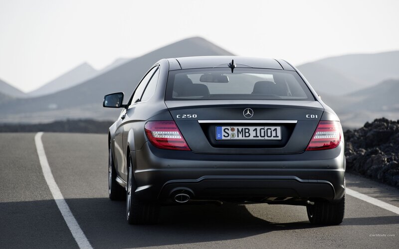 Mercedes-Benz C250 CDI on a road