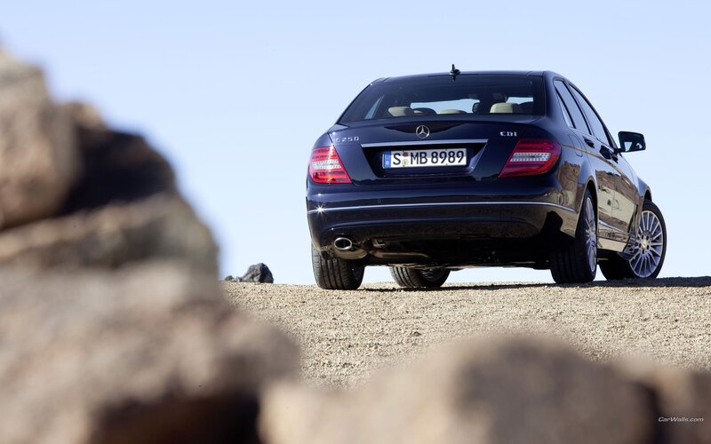 Mercedes-Benz C250 CDI rear view