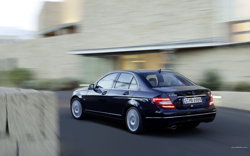 Mercedes-Benz C250 in motion