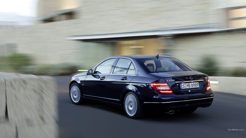 Mercedes-Benz C250 in motion