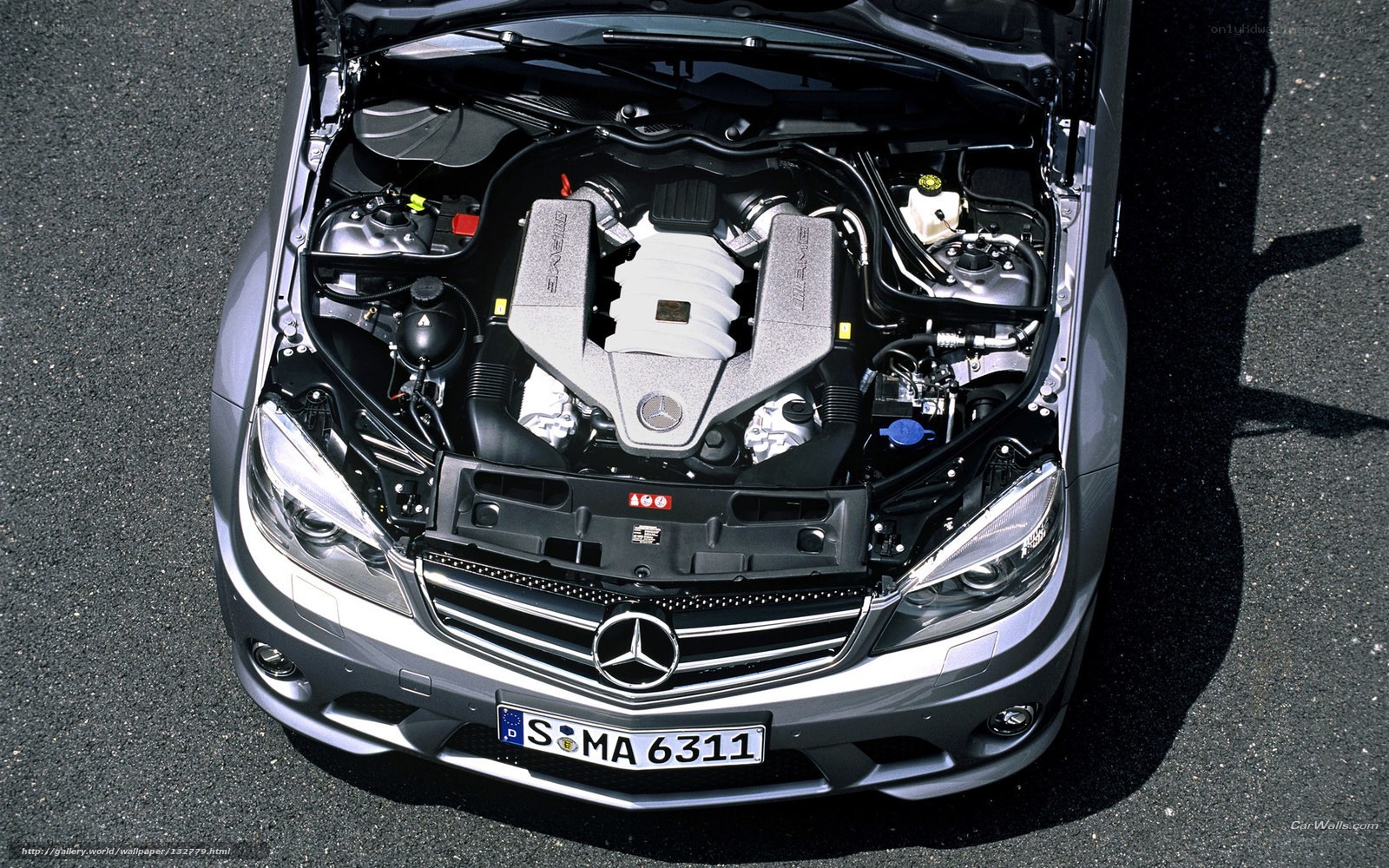 Mercedes-Benz C63 AMG engine