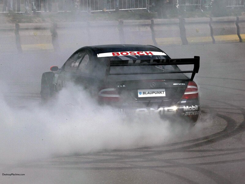 Mercedes-Benz CLK drifting