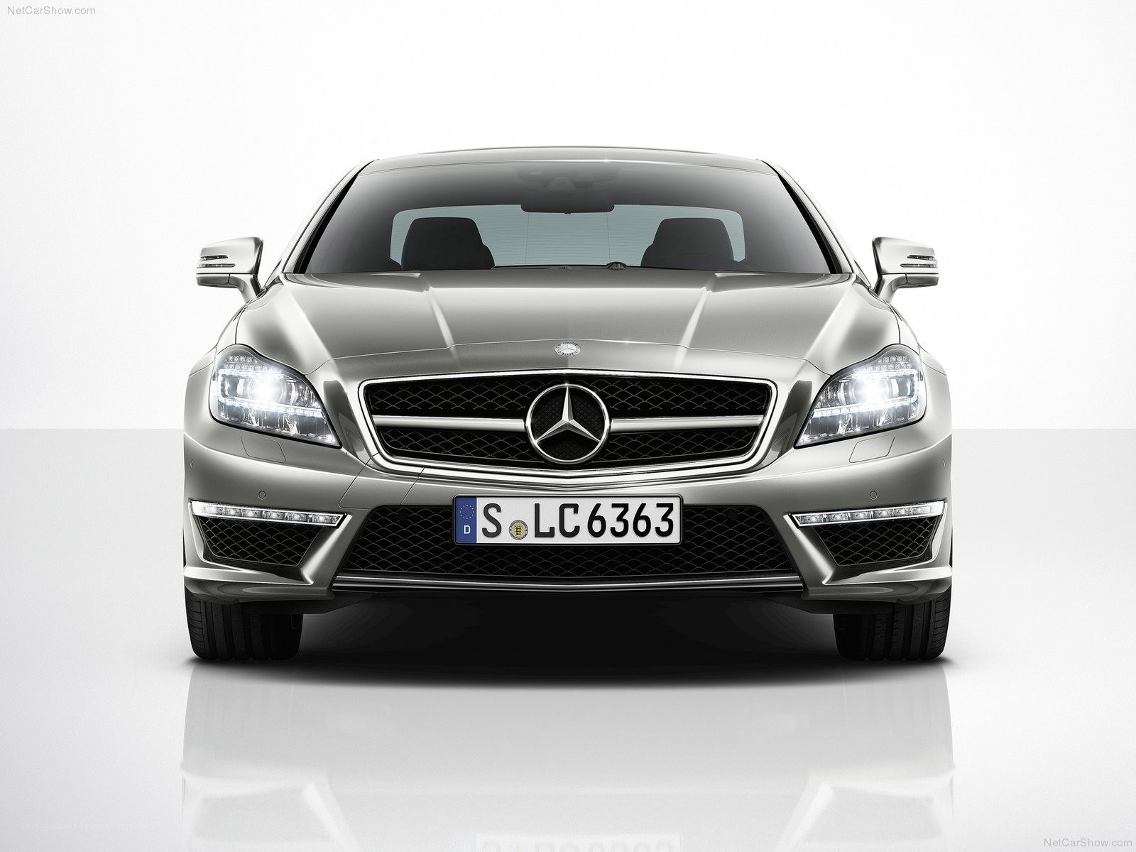 Mercedes-Benz CLS-Class front view