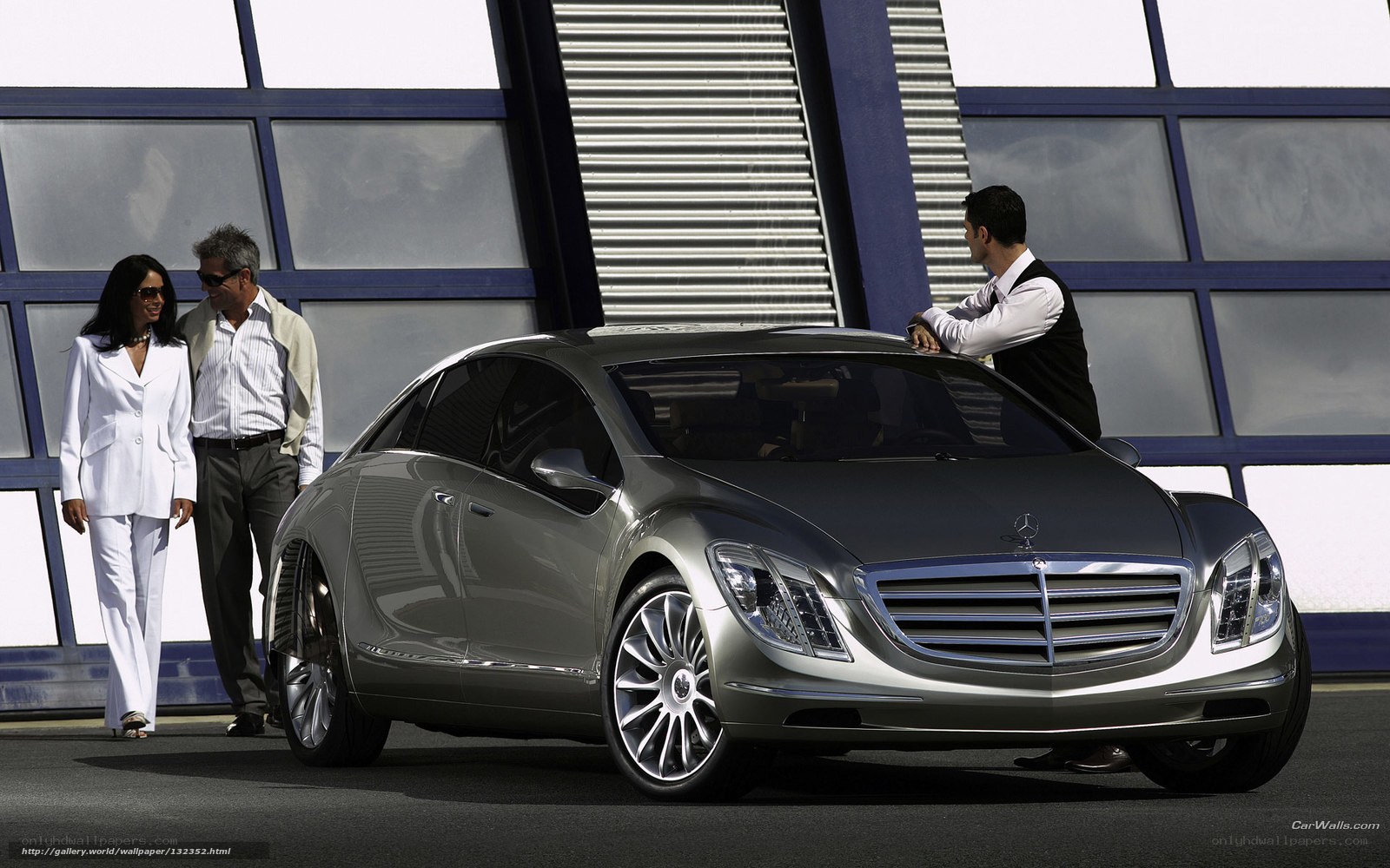 Mercedes-Benz concept car display