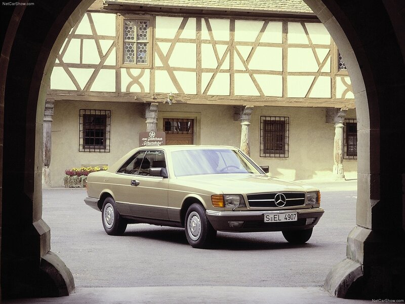 Mercedes-Benz coupe in courtyard