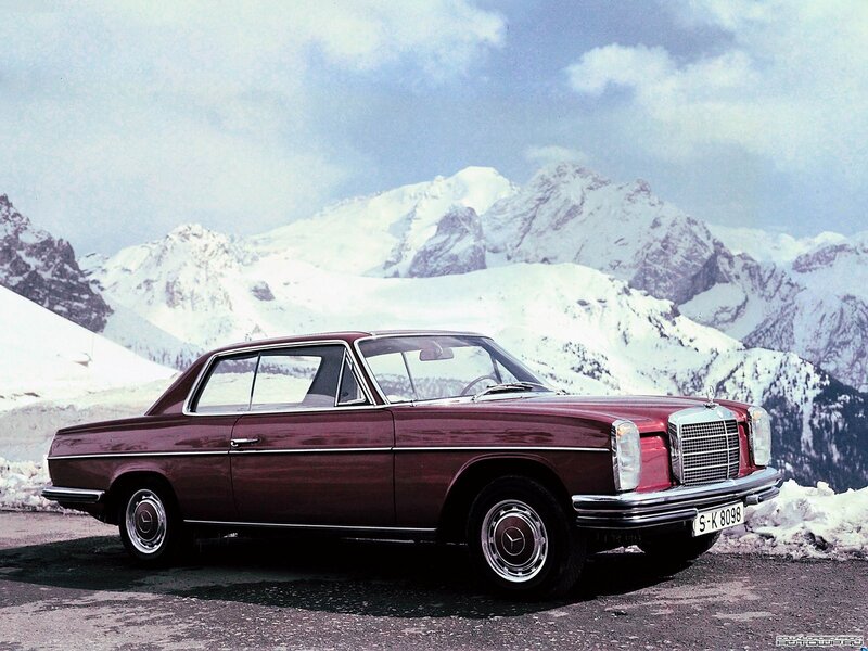 Mercedes-Benz coupe in mountains