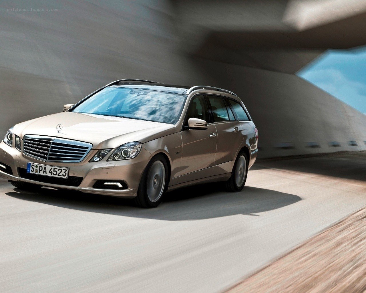 Mercedes-Benz E-Class Estate in motion