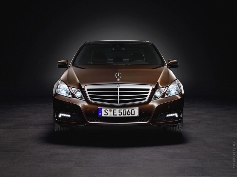 Mercedes-Benz E-Class front view