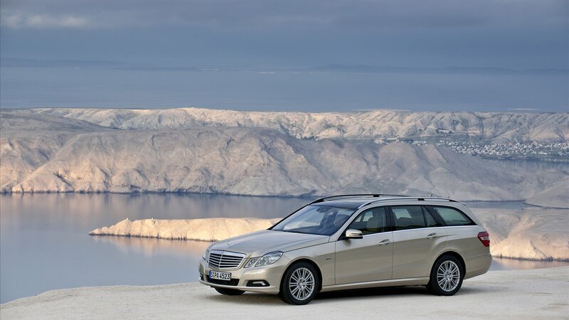 Mercedes-Benz E-Class station wagon