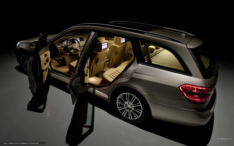Mercedes-Benz E-Class Wagon Interior