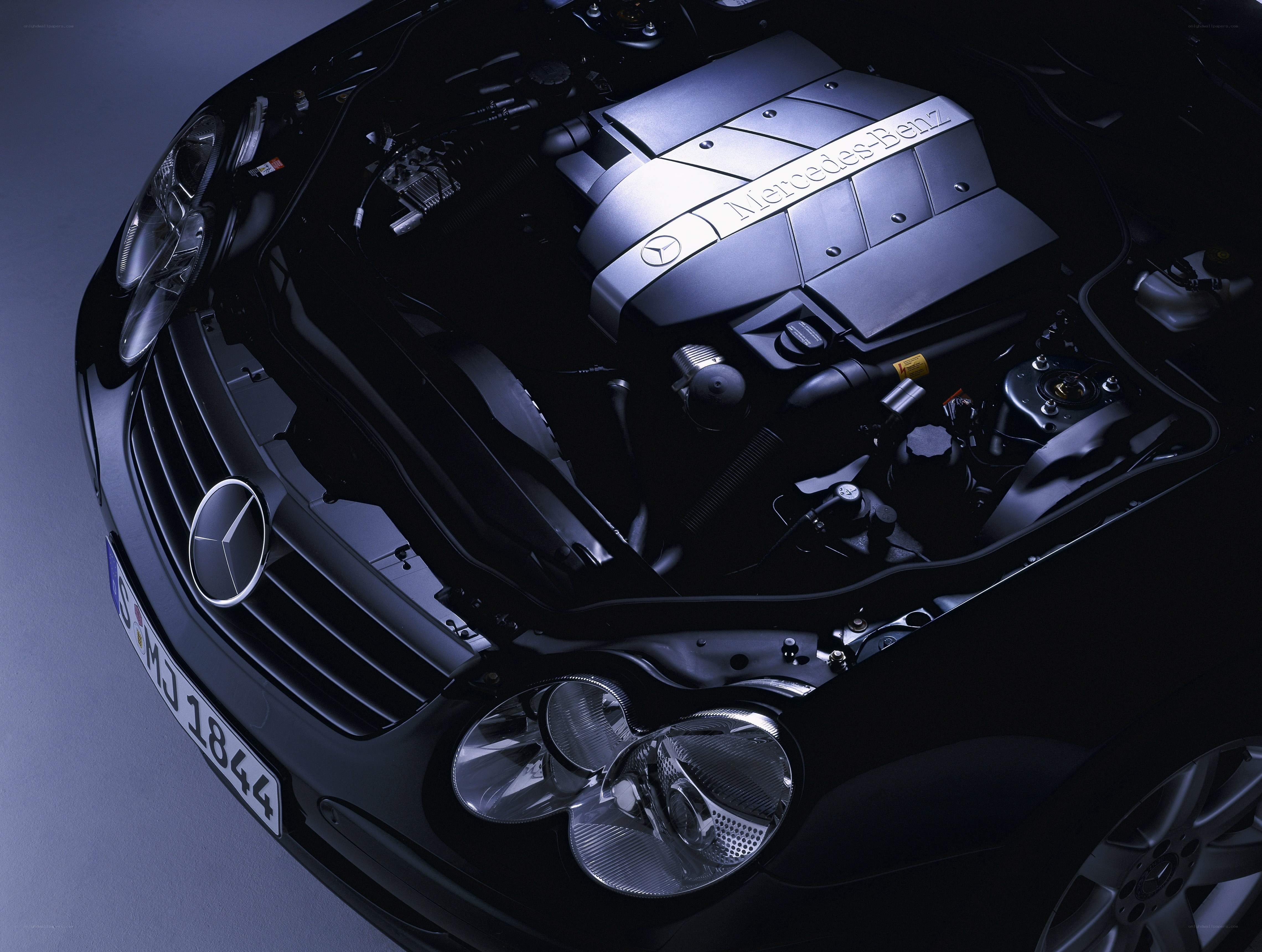 Mercedes-Benz engine bay
