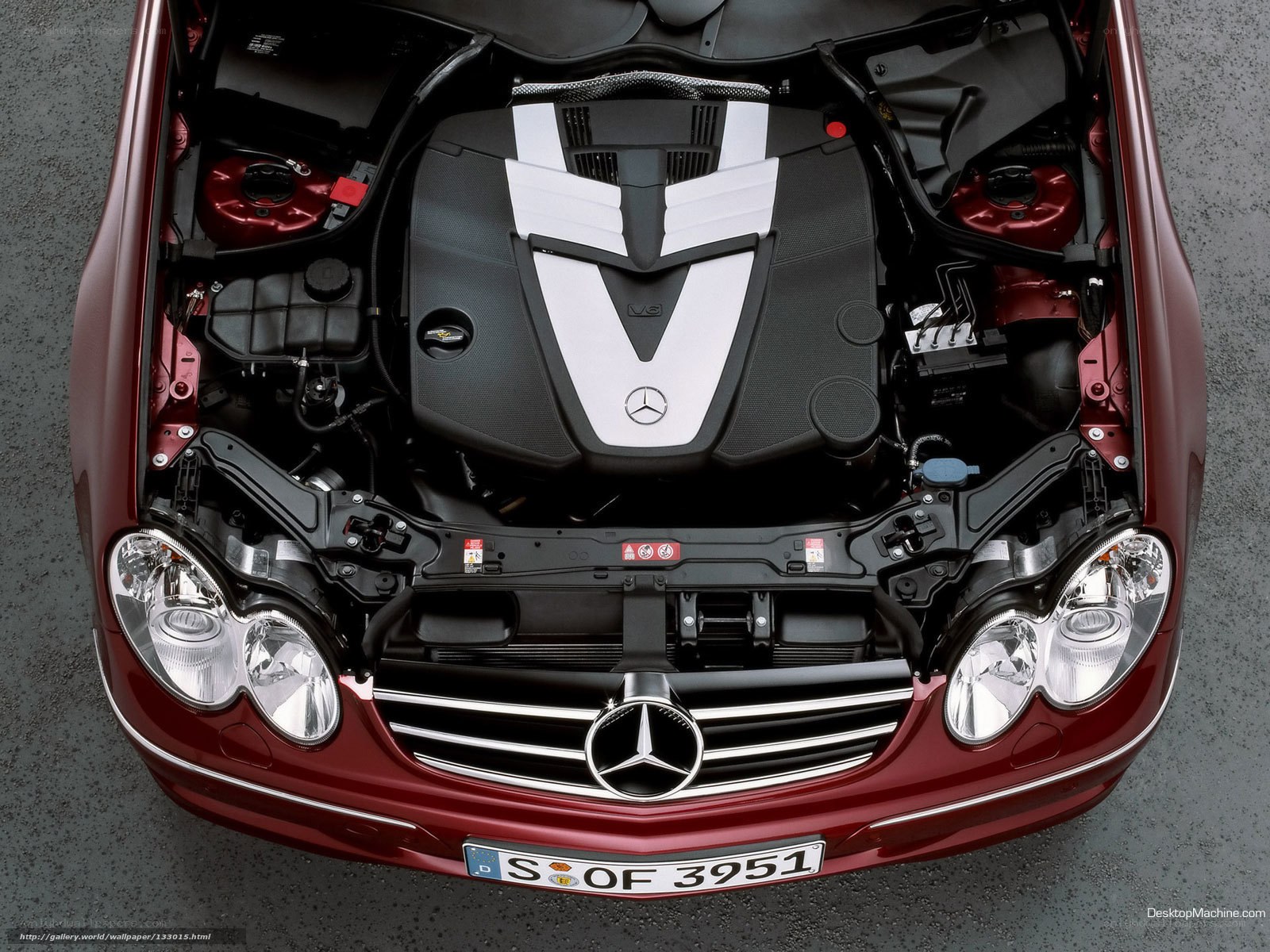 Mercedes-Benz engine bay