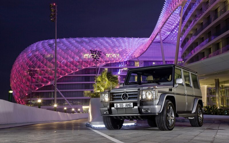 Mercedes-Benz G-Class at night