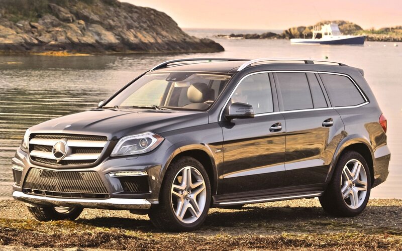 Mercedes-Benz GL-Class by the water