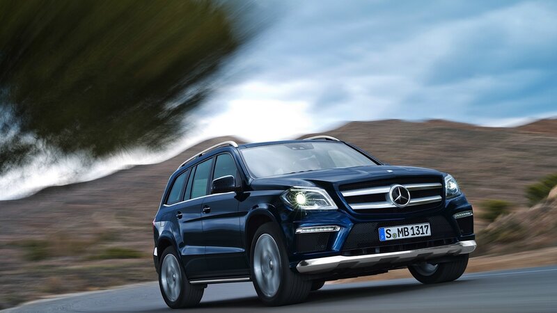 Mercedes-Benz GL-Class in motion