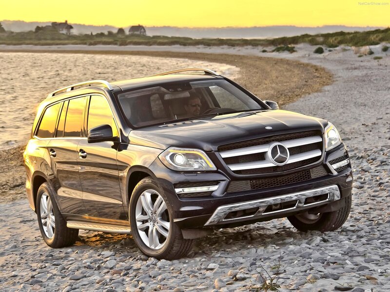 Mercedes-Benz GL-Class on a beach