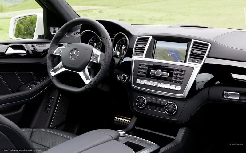 Mercedes-Benz GLE interior
