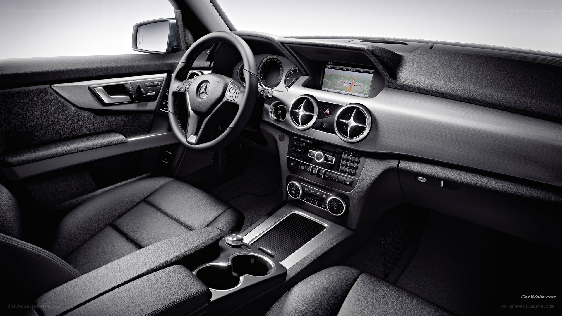 Mercedes-Benz GLK interior
