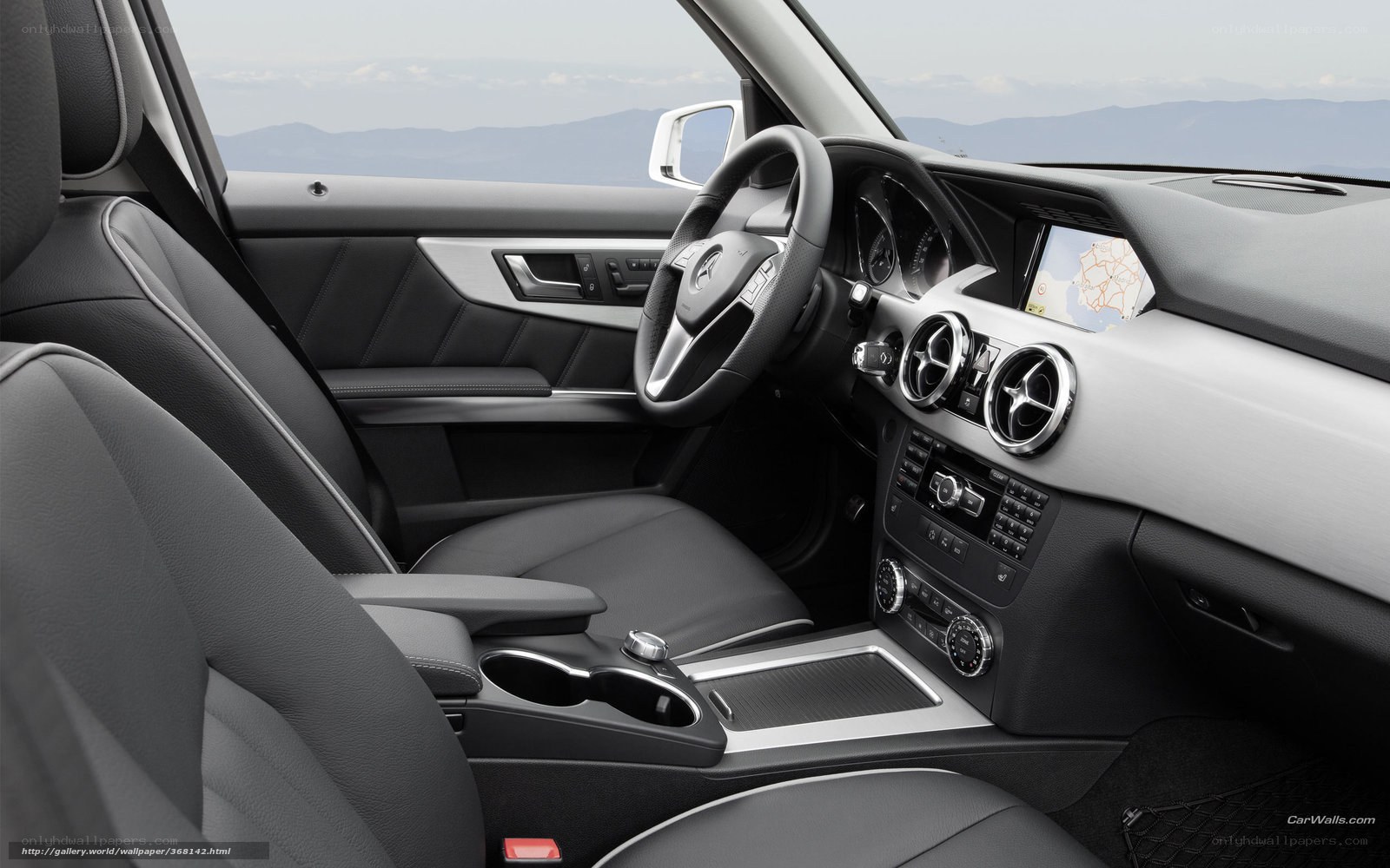 Mercedes-Benz GLK interior