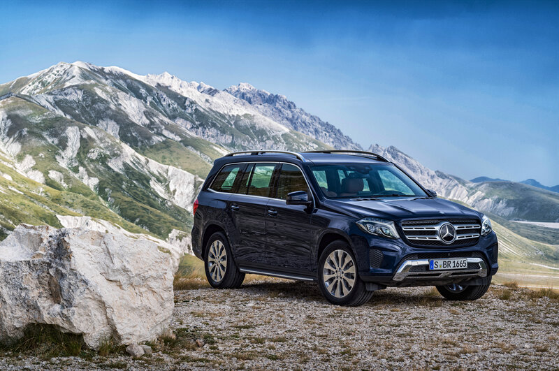 Mercedes-Benz GLS in mountain landscape